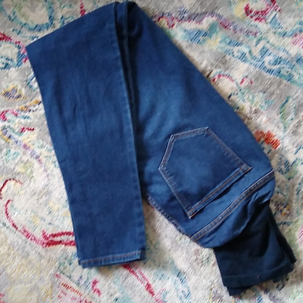 Jessica Simpson maternity skinny jeans
